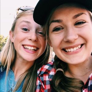 Meet your Posher, Hannah